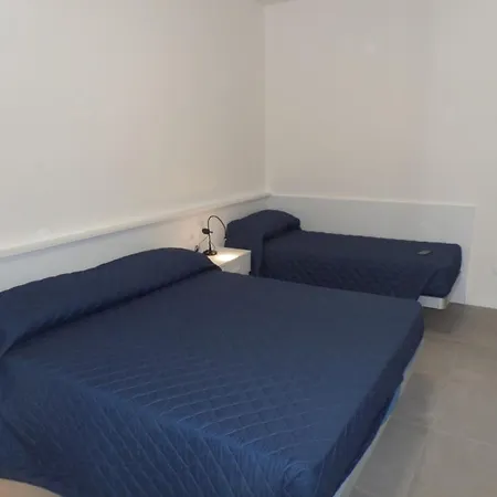 Appartement Spacious Three-bedroom Flat In A New *
