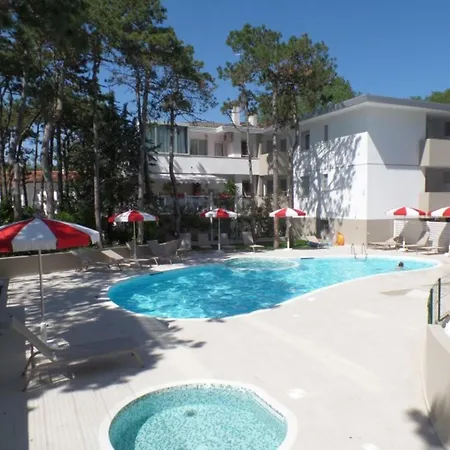 Appartement Spacious Three-bedroom Flat In A New